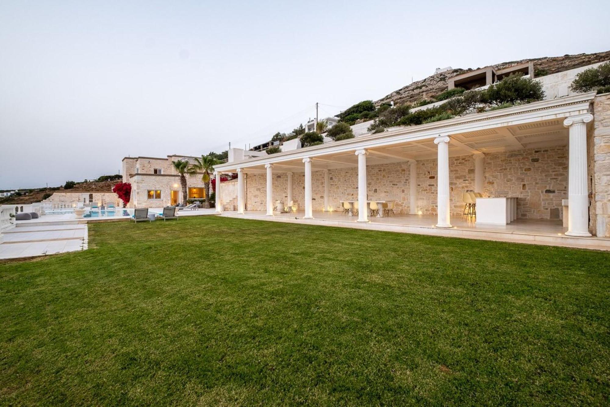 Luxury Villa Aethra -Island Living Paros- Екстер'єр фото